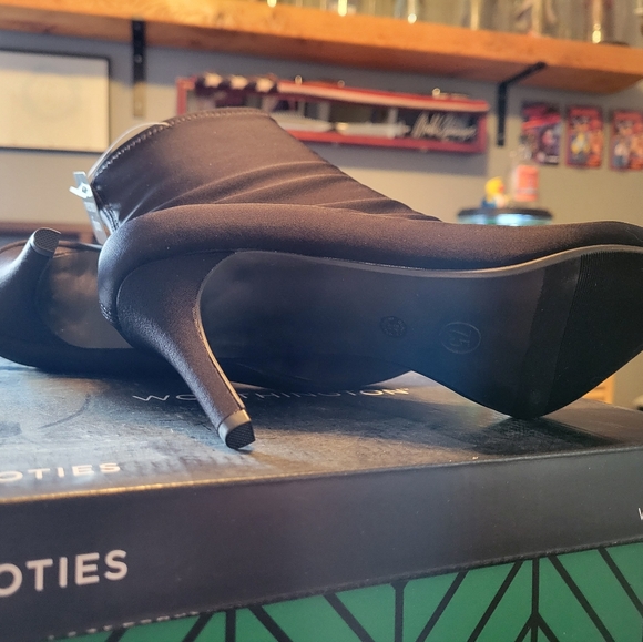 Boots - Picture 2 of 3